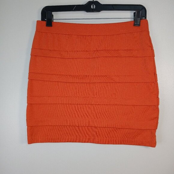 BASIC HOUSE ORANGE WIDE RIBBED MINI SKIRT, PULL ON, SIZE MEDIUM, WOMENS - Picture 1 of 4